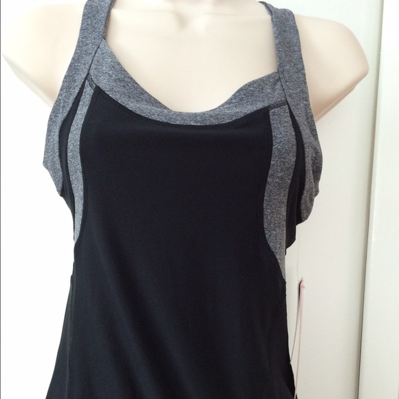 💗Fitness / Running Tank Top NWT!  Retail $60.00💙 - Picture 2 of 4