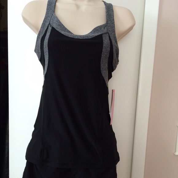 💗Fitness / Running Tank Top NWT!  Retail $60.00💙 - Picture 4 of 4