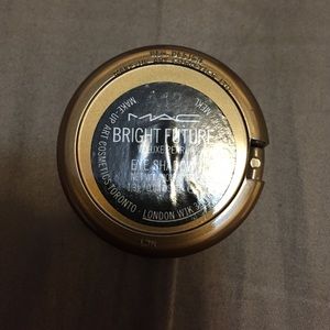 MAC Bright Future eyeshadow