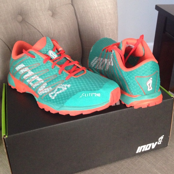Womans inov8 sneakers worn only twice inside !!