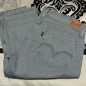 Levi jeans