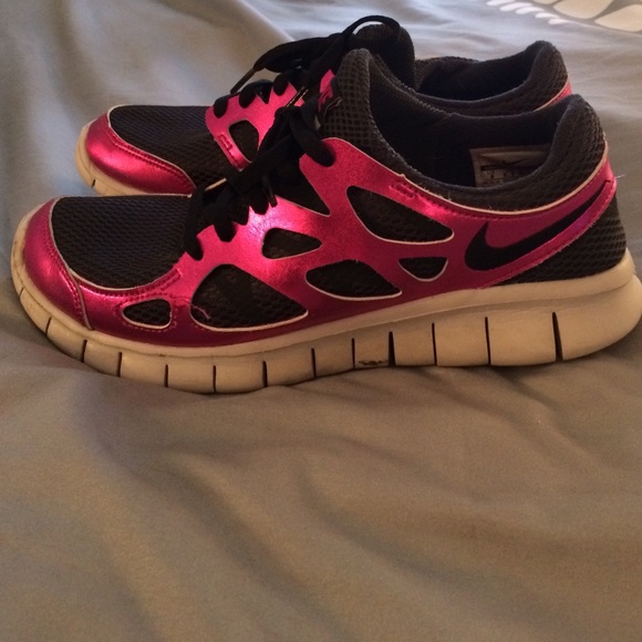 Nike free runs