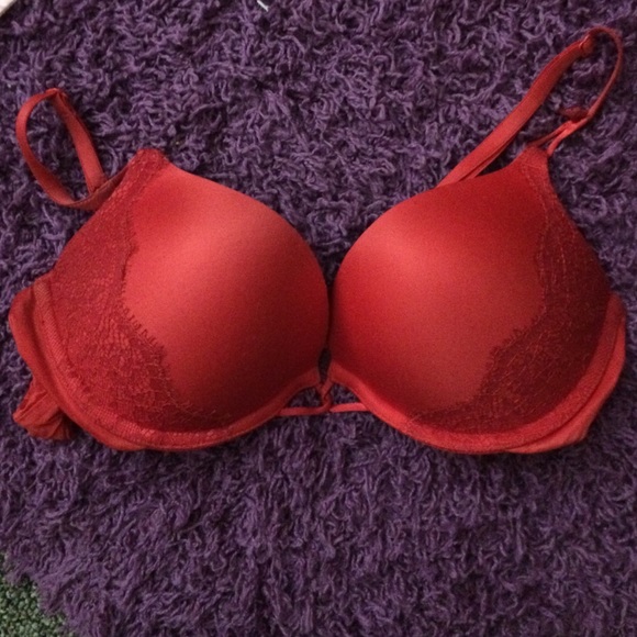 Red Victoria secret bombshell