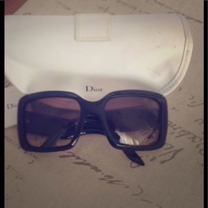 🛍 Dior Sunglasses