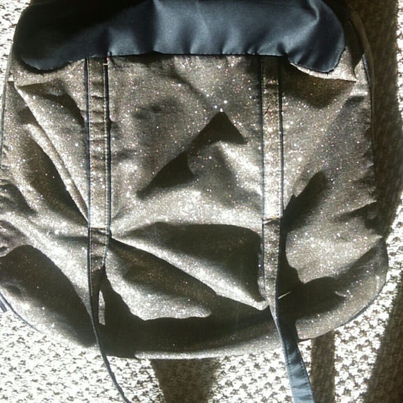 Gold sparkle vs tote - Picture 2 of 3