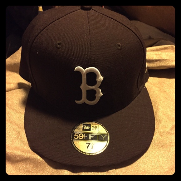 Brown Boston hat fitted