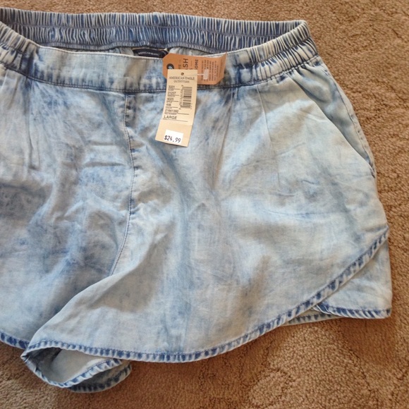 NWT American Eagle shorts
