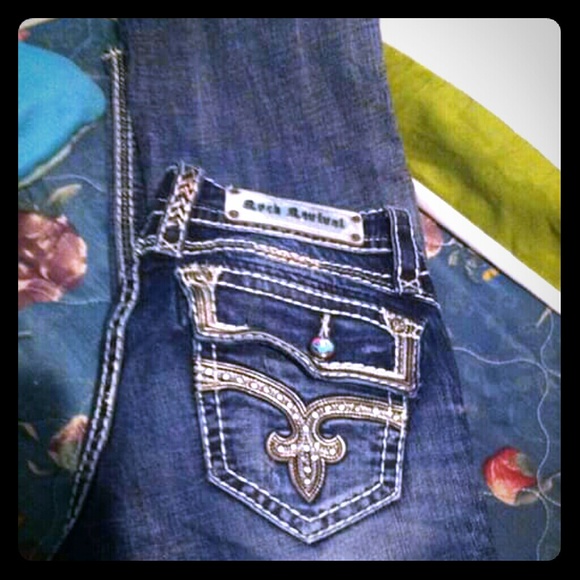Buckle Pants - Rock revivals