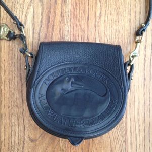 Vintage Dooney cross body bag