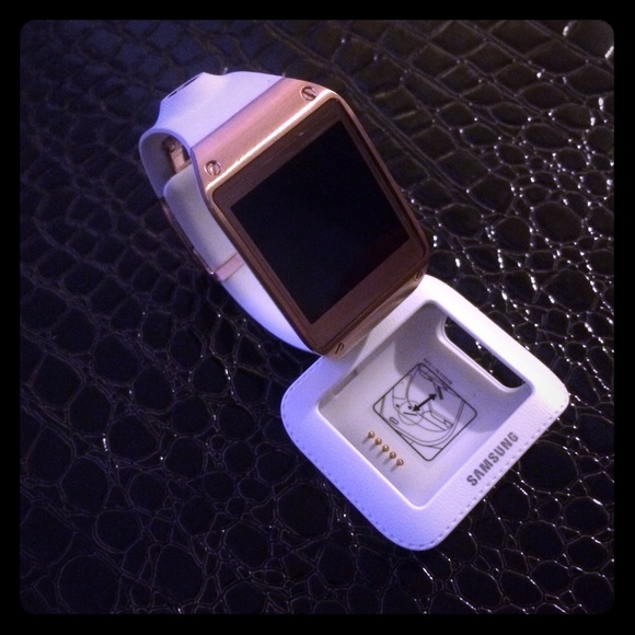 extra photos of samsung gear