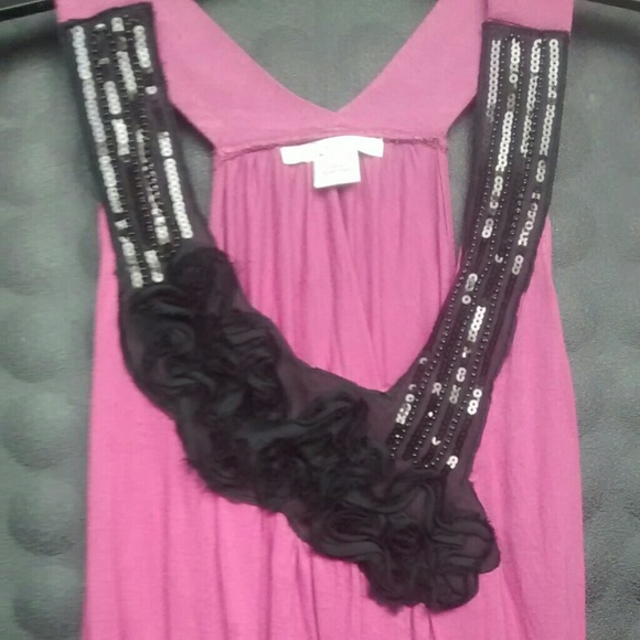 Pink/purple tank top with shabby chic flower