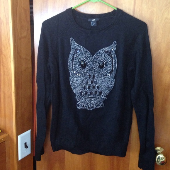 H&M Black sweater with sequined owl