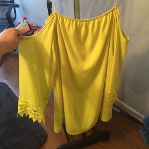 Green/yellow strapless dress with gorgeous sleeves