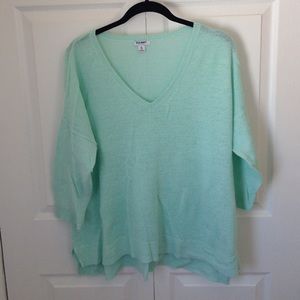 🌺OLD NAVY  HIGH LOW HEM TOP