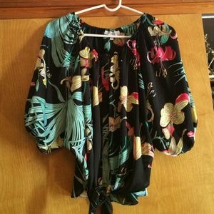 Jennifer Lopez floral top