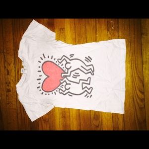 same love tshirt and black tank with floralpocket