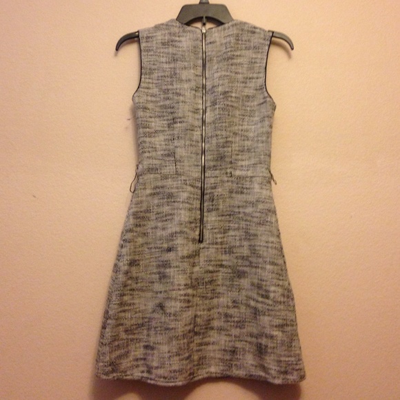 Dress - Picture 2 of 4