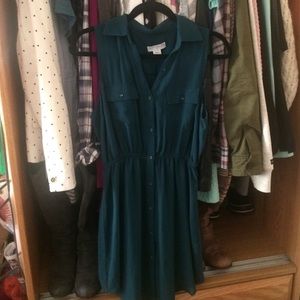 Flowy and flirty teal dress