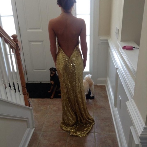 New gold prom dress! Size 2/4 - Picture 2 of 4