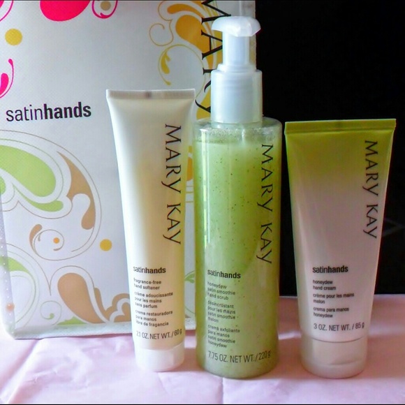 MARY KAY HONEY DEW SATIN HANDS
