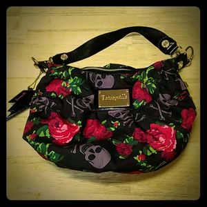 BETSEYVILLE skull & roses purse