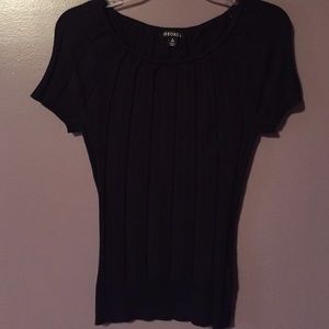 Short sleeve sweater