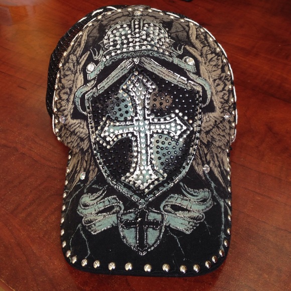 NWOT! Buckle hat-- Never been worn!