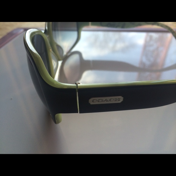 SOLD! 😎😍Coach Sunglasses😍😎 - Picture 4 of 4