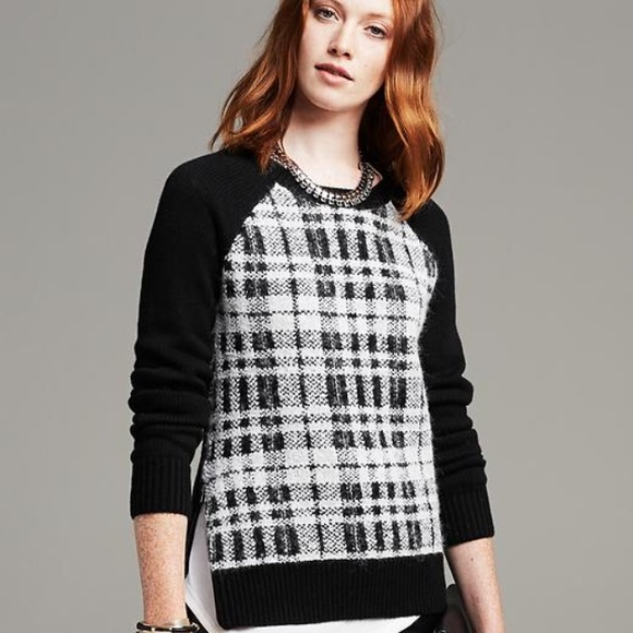 Banana Republic plaid front crew pullover