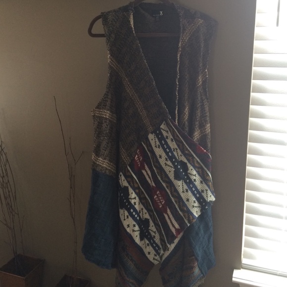 Urban Outfitters hi-lo sweater tribal print