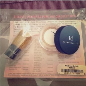 Set of 2: bareMinerals Matte Foundation Set ✨