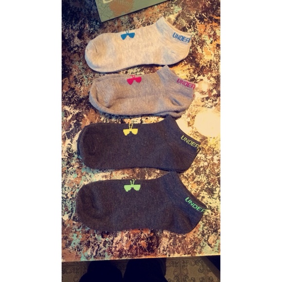 Women's under armour socks.