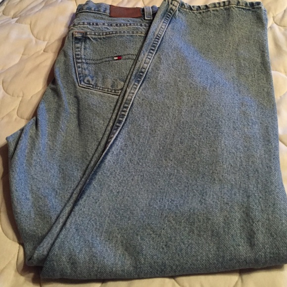 Ladies Tommy Hilfiger jeans. Good condition.