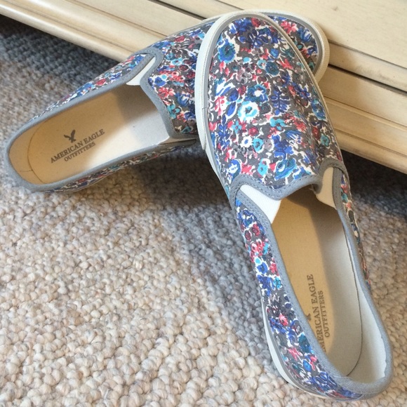 AEO Floral Slip-on Sneakers