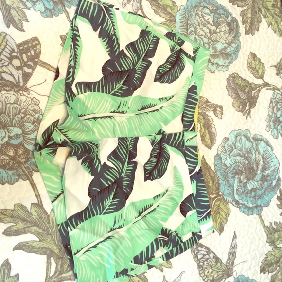 Jc palm print shorts