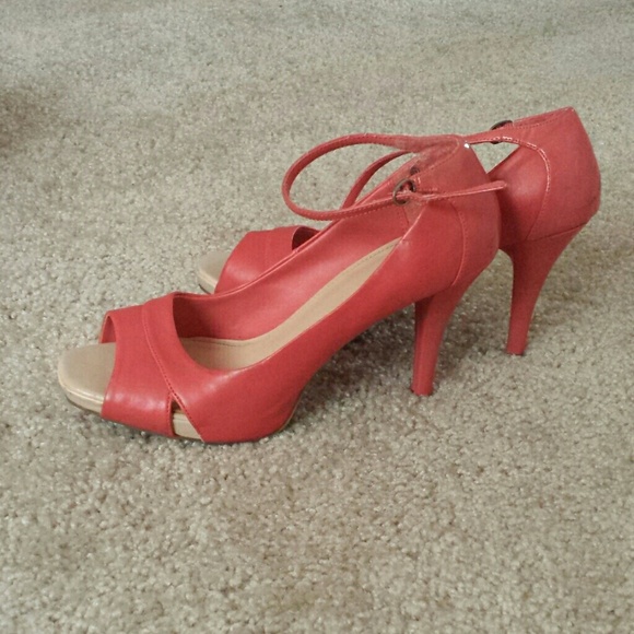 MOSSIMO heels/sandals
