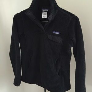 Black Patagonia Snap Fleece