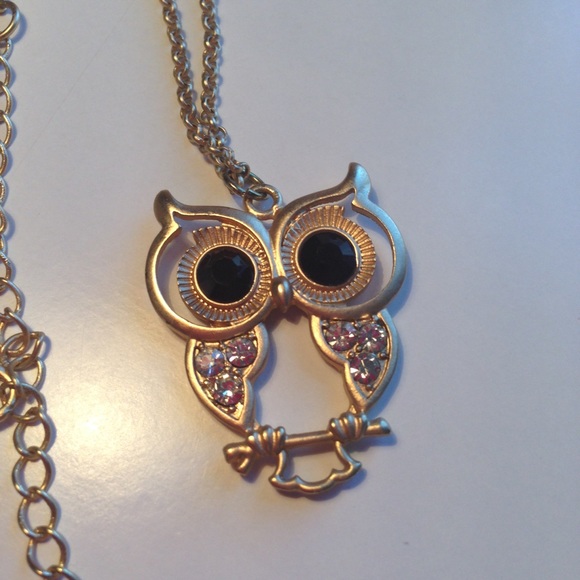 Adorable owl necklace - Picture 2 of 4