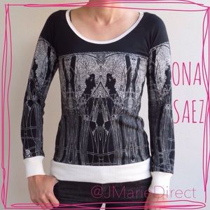 Ona Saez Cream and Black Long Sleeve Top