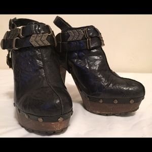 Sam Edelman Fritz Bows & Arrows Clog