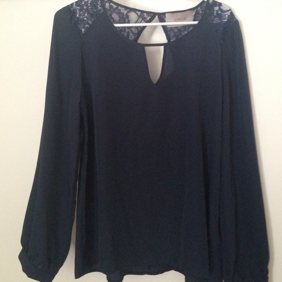Long sleeve top with partial lace back