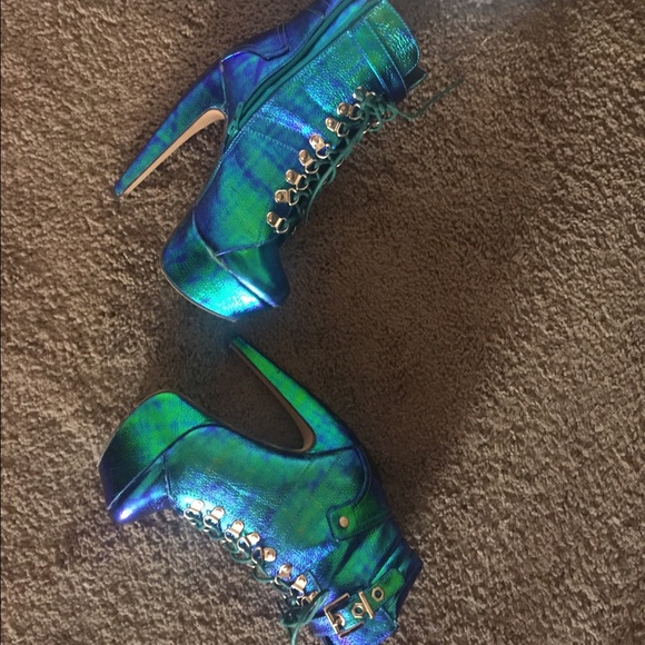 Green iridescent booties - Picture 4 of 4