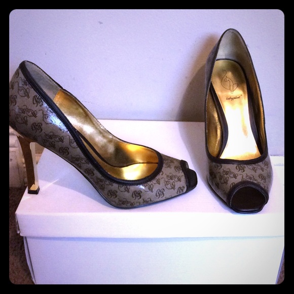 Baby Phat Heels💛