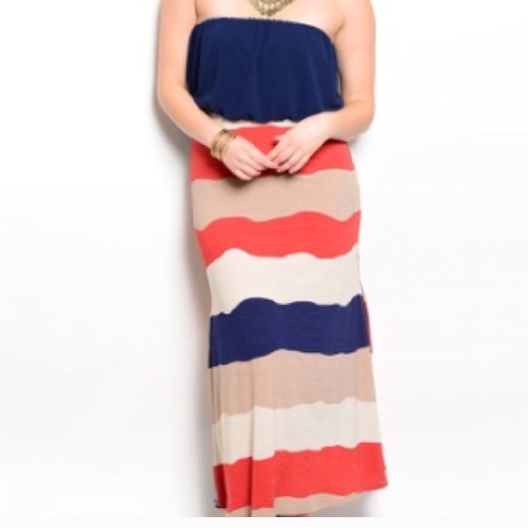 💟🆕 KARA // Plus Size Maxi dress - Picture 3 of 3