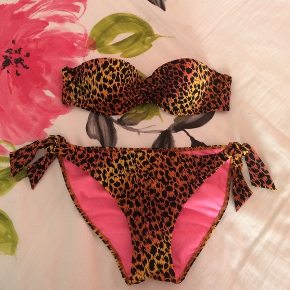 New Victoria's Secret bikini