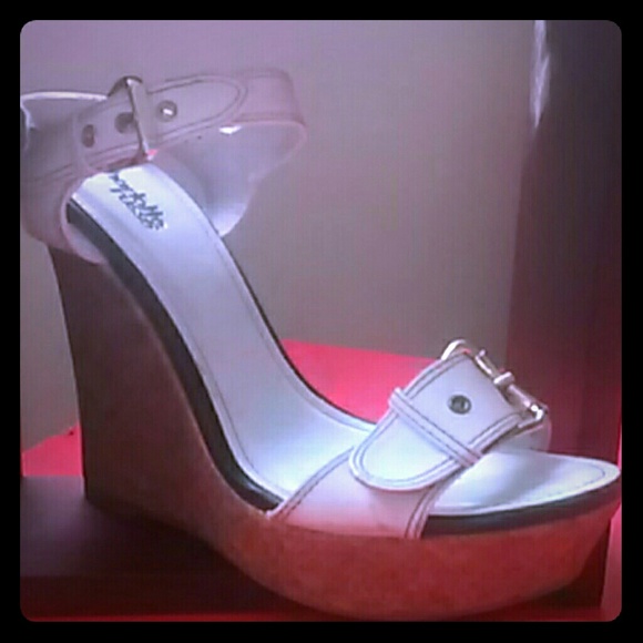 High heel wedge platform
