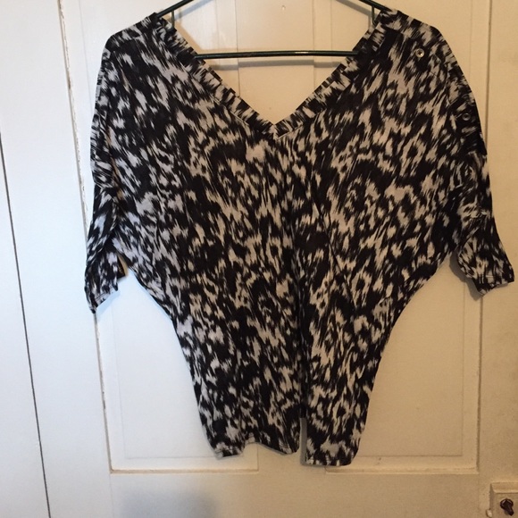 Vneck express shirt