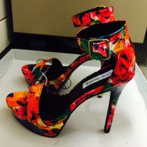 NWT Steve Madden high heel sandals
