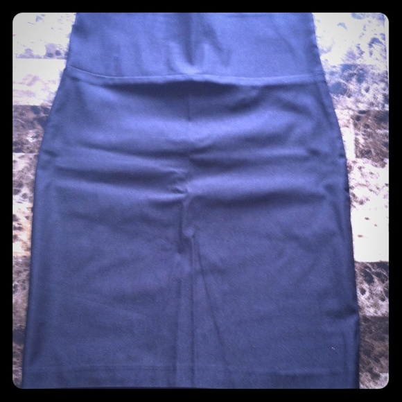Black pencil skirt