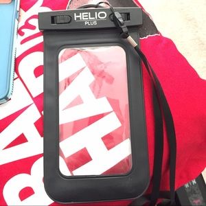 Waterproof phone case :$